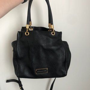 Marc Jacobs Satchel & Cross Body Black Tote